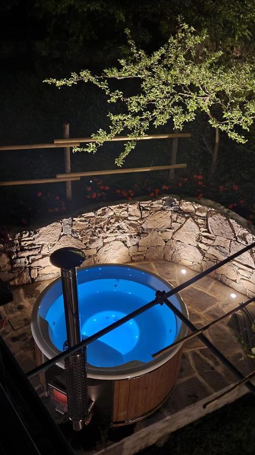 ליירנה La Casetta Nel Bosco - Hot Tube And Sauna מראה חיצוני תמונה